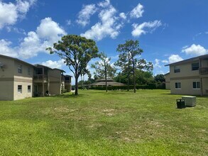 1806 Abbey Rd in West Palm Beach, FL - Building Photo - Building Photo