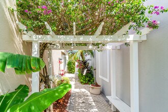 16850 Colchester Ct in Delray Beach, FL - Building Photo - Building Photo