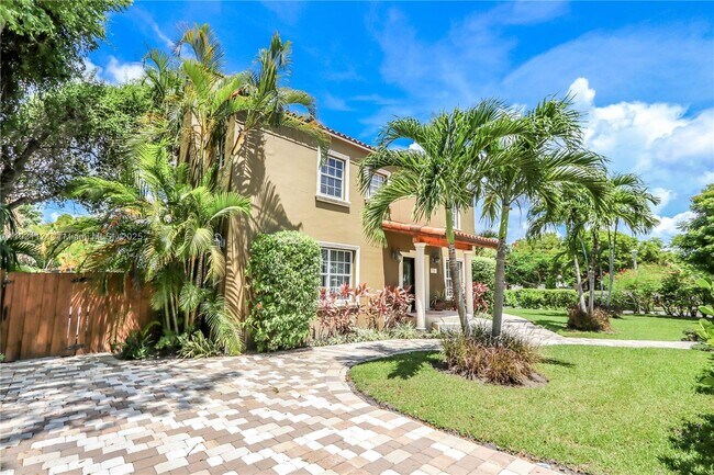 1700 SW 14th Ave in Miami, FL - Building Photo - Building Photo