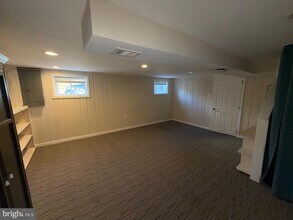 5831 Mt Vernon Dr in Alexandria, VA - Building Photo - Building Photo