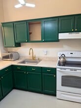 3648 NW 83rd Ln in Sunrise, FL - Building Photo - Building Photo