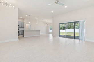 3 Praver Ln in Palm Coast, FL - Building Photo - Building Photo