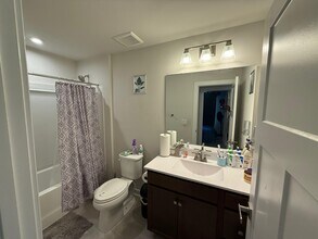 5509 Addison Gate Dr in Richmond, VA - Building Photo - Building Photo