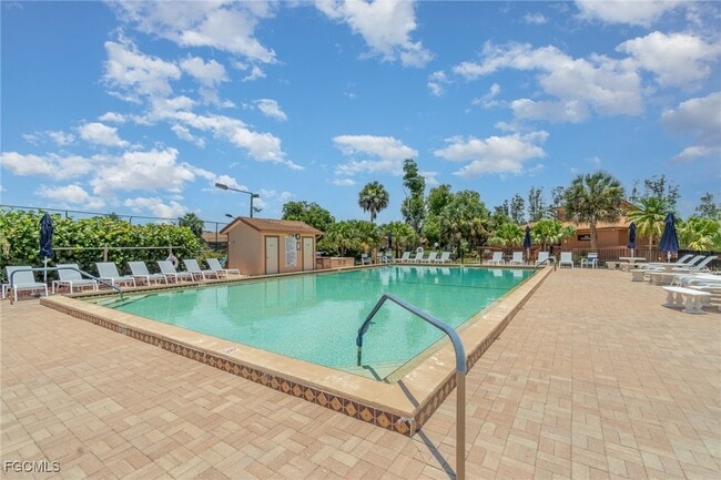 17287 Timber Oak Ln