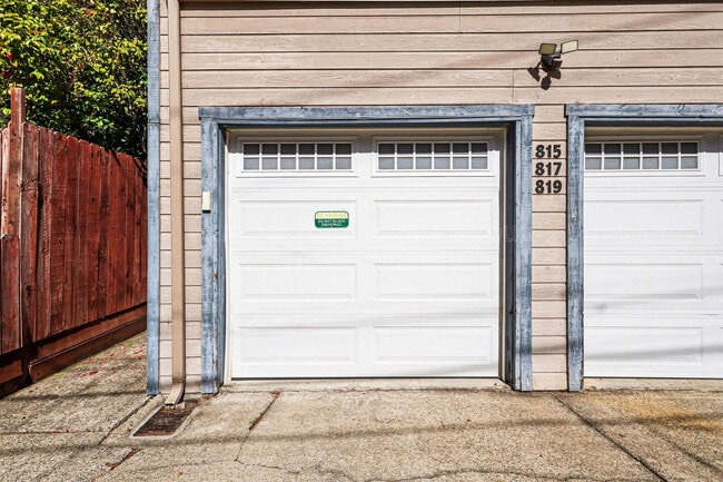 815 E 28th St in Oakland, CA - Building Photo - Building Photo