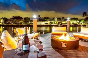 6541 NE 20th Ave in Fort Lauderdale, FL - Building Photo