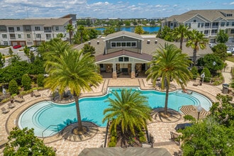 Terraces at Town Center in Jacksonville, FL - Building Photo - Building Photo