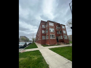 18 UNITS /// LAWNDALE in Chicago, IL - Building Photo - Primary Photo