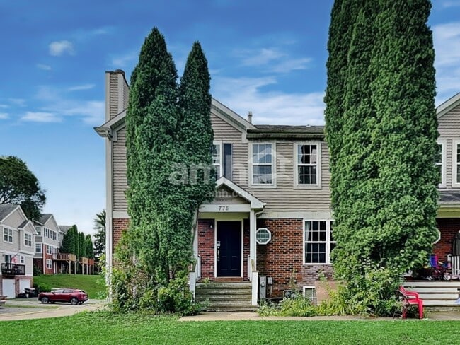 property at 775 Highview Ct
