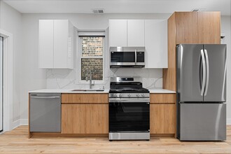 1414 W 17th St in Chicago, IL - Building Photo - Building Photo