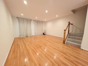 11442 Heritage Commons Way in Reston, VA - Building Photo - Building Photo