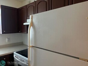 124 Tilford F in Deerfield Beach, FL - Foto de edificio - Building Photo