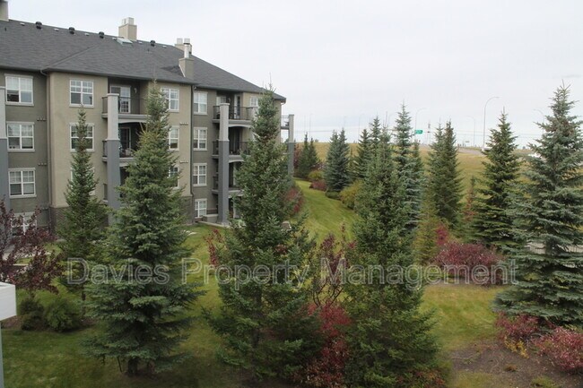 622 McAllister Loop SW in Edmonton, AB - Building Photo - Building Photo