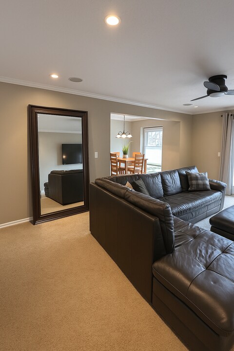 27 Wood Creek Dr, Unit Wood Creek Condominium in Pittsford, NY - Building Photo