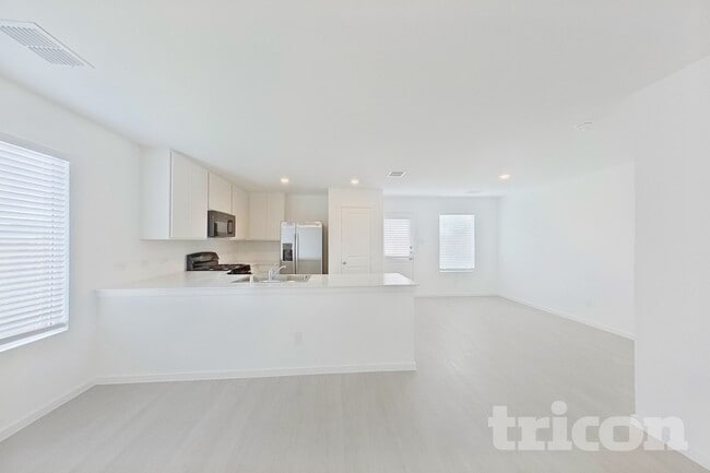 1601 Parlier St in McKinney, TX - Foto de edificio - Building Photo