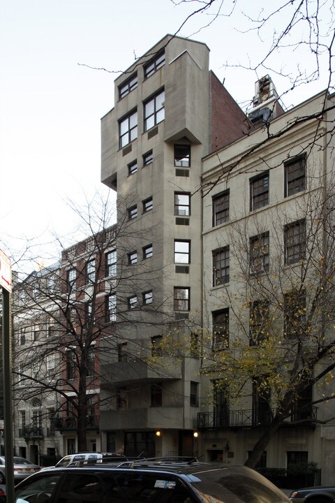 57 E 75th St in New York, NY - Foto de edificio