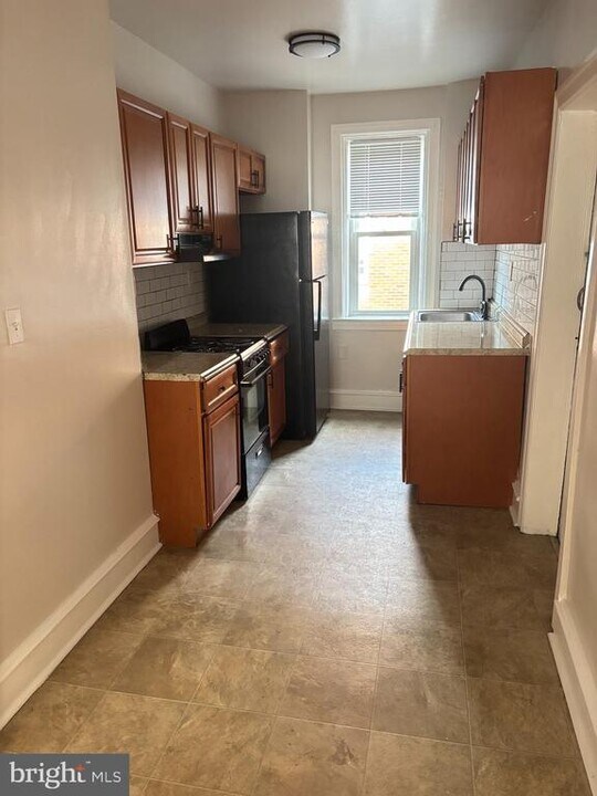 1511 Elmwood Ave in Folcroft, PA - Building Photo