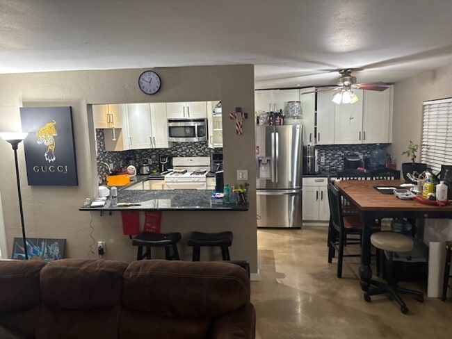 2531 Caminito Hiedra in San Diego, CA - Building Photo - Building Photo