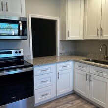 197 Lake Meryl Dr in West Palm Beach, FL - Building Photo - Building Photo