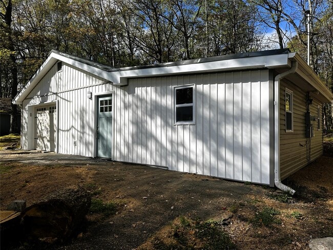 property at 85 Delaware Trail