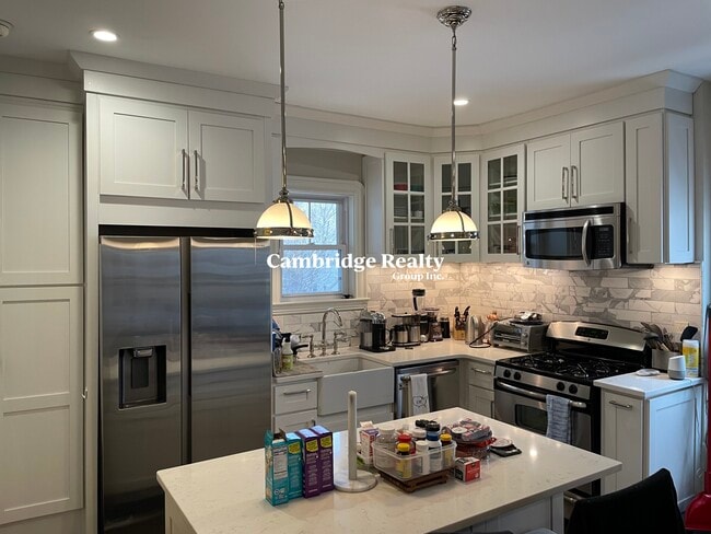 49 Bristol St, Unit 2T