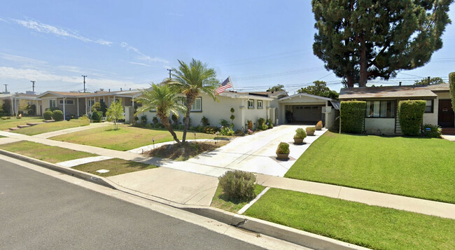 14546 Fairvilla Dr in La Mirada, CA - Building Photo - Building Photo