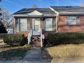 1562 Indiana Ave in Virginia Beach, VA - Building Photo