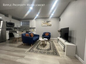 5740 Kootook Wy SW in Edmonton, AB - Building Photo - Building Photo