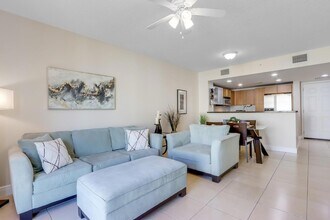 610 Clematis St, Unit 625 in West Palm Beach, FL - Building Photo - Building Photo