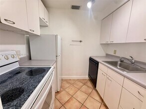 924 NE 17th Terrace in Fort Lauderdale, FL - Building Photo - Building Photo