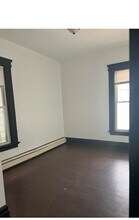 283 Clifton Ave, Unit Clifton in Newark, NJ - Building Photo - Building Photo