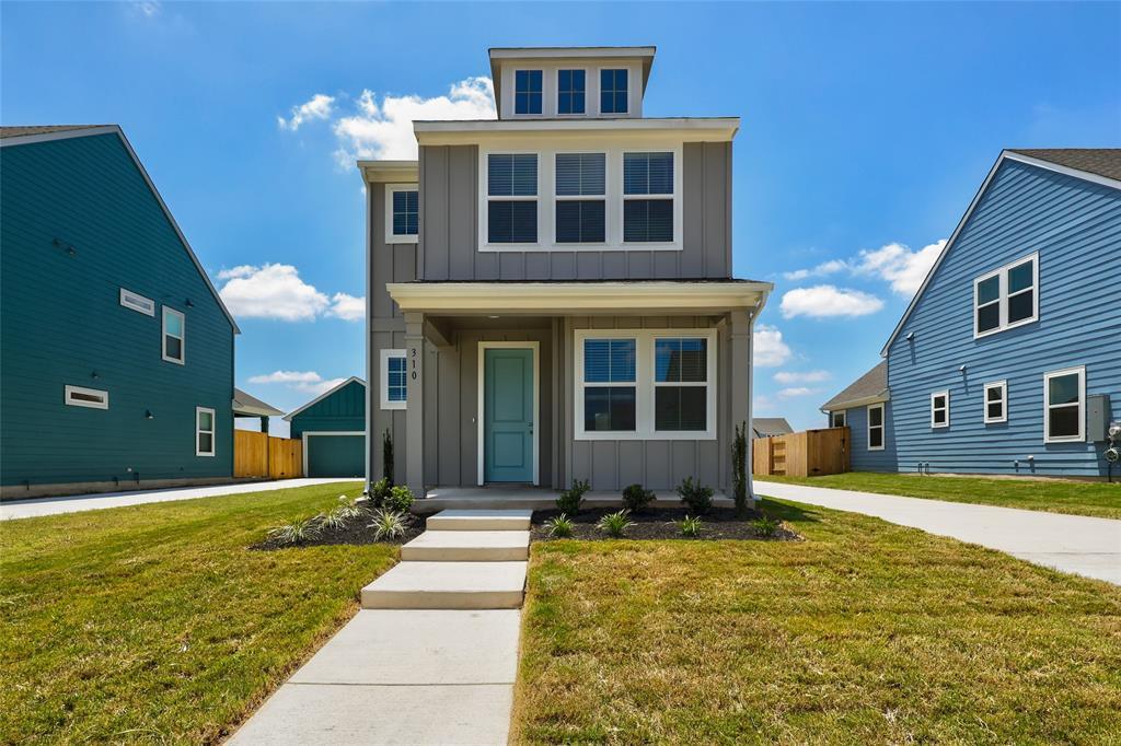 310 Cherry Blossom Ln in Taylor, TX - Building Photo