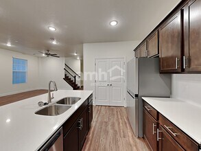 11031 Kitty Hawk Rd in South Jordan, UT - Building Photo - Building Photo