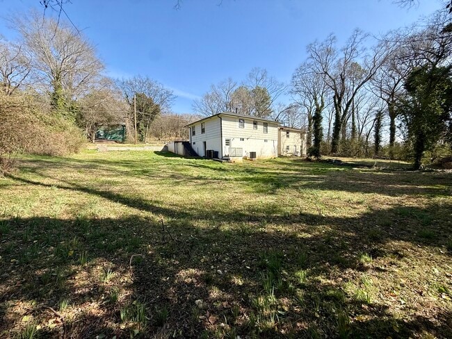 12 Moore St in Cartersville, GA - Building Photo - Building Photo