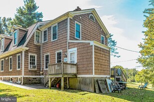 10 Preservation Pl in Princeton, NJ - Building Photo
