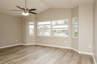 5515 Maccaughey Dr in North Port, FL - Building Photo - Building Photo