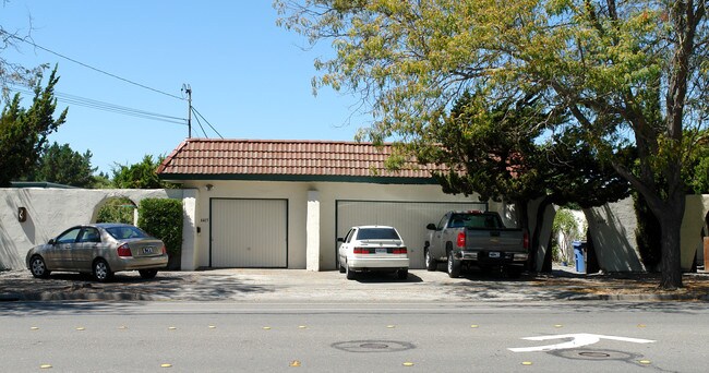 4417 Hoen Ave in Santa Rosa, CA - Building Photo - Building Photo