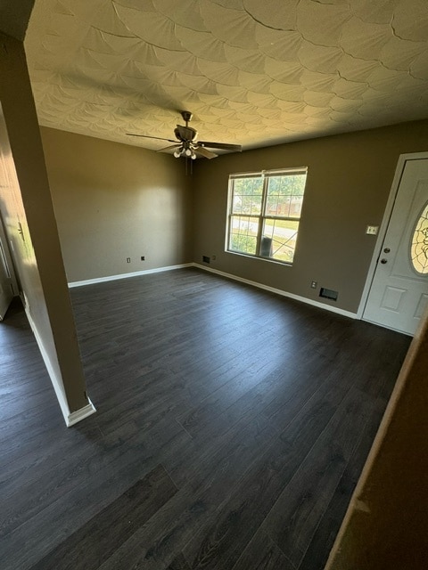 102 Rainbow Ct in Bardstown, KY - Building Photo - Building Photo