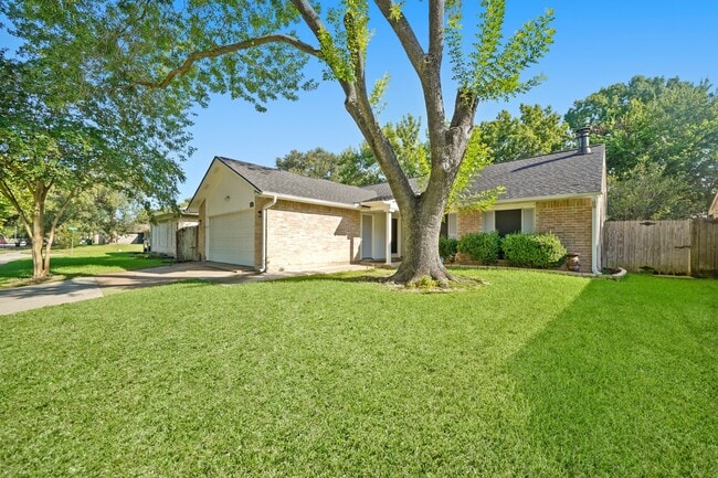 6811 Blue Ridge Dr in Richmond, TX - Building Photo - Building Photo