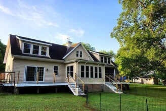 1 Turner St in Onancock, VA - Building Photo - Building Photo