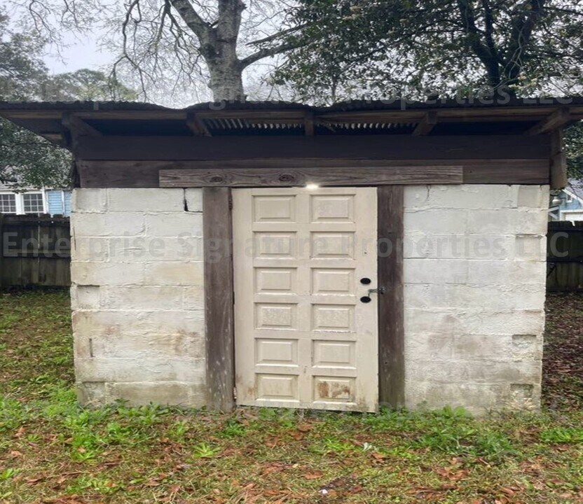 711 Westmead St in Dothan, AL - Building Photo