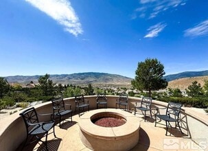 7636 Stone Bluff Way in Reno, NV - Building Photo - Building Photo