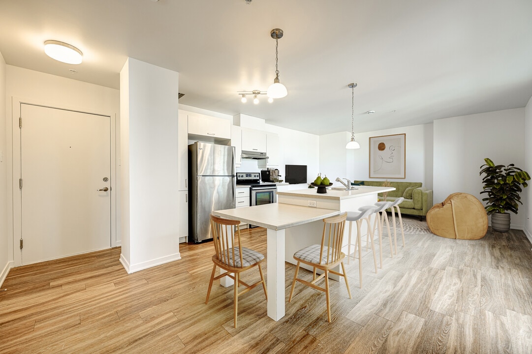 4974 Place de la Savane in Montréal, QC - Building Photo