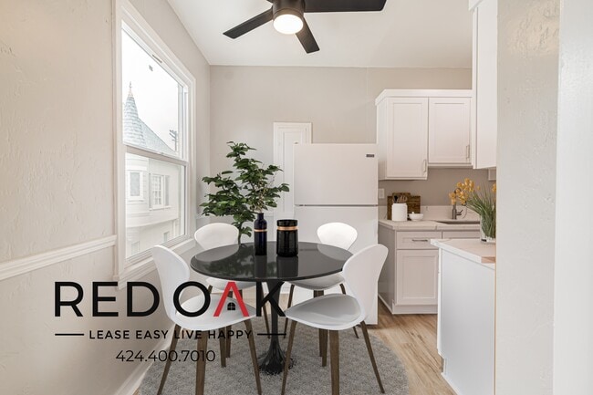 624 S Dunsmuir Ave in Los Angeles, CA - Building Photo - Building Photo