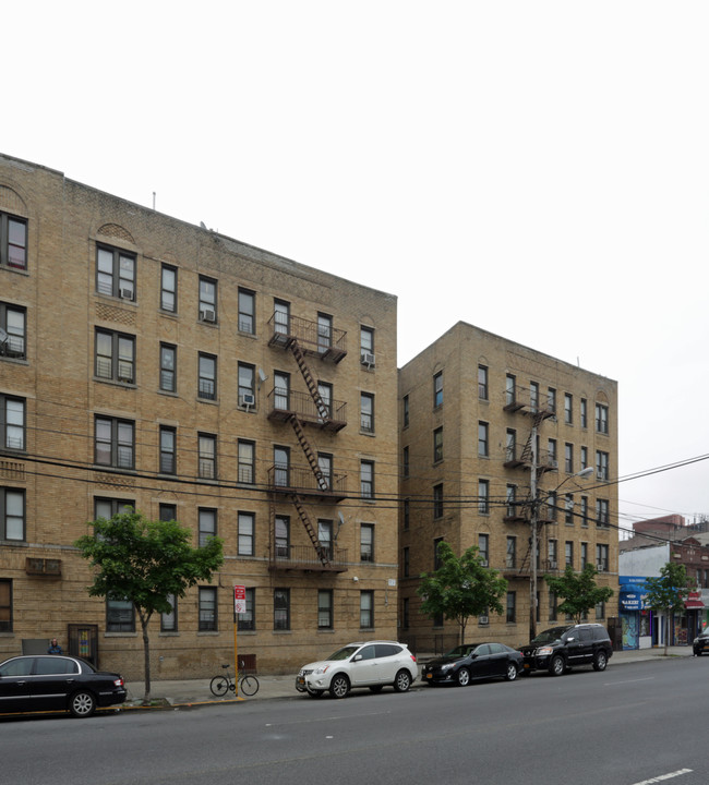 1816 White Plains in Bronx, NY - Building Photo - Building Photo