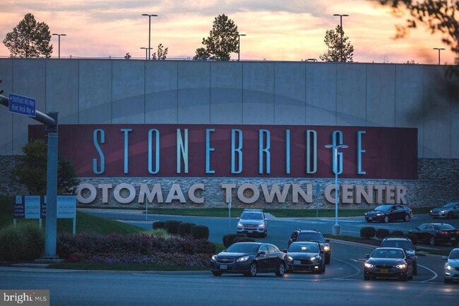 property at 2456 Eastbourne Dr