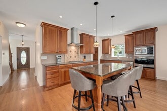 430 S Highland Ave in Lombard, IL - Building Photo - Building Photo