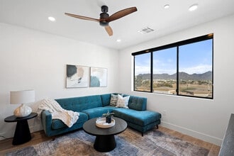 15825 N 71st St in Scottsdale, AZ - Building Photo - Building Photo