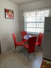 1442 NW 1st St in Miami, FL - Building Photo - Building Photo