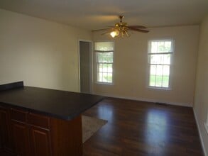 10649 Genlou Rd in Chesterfield, VA - Building Photo - Building Photo